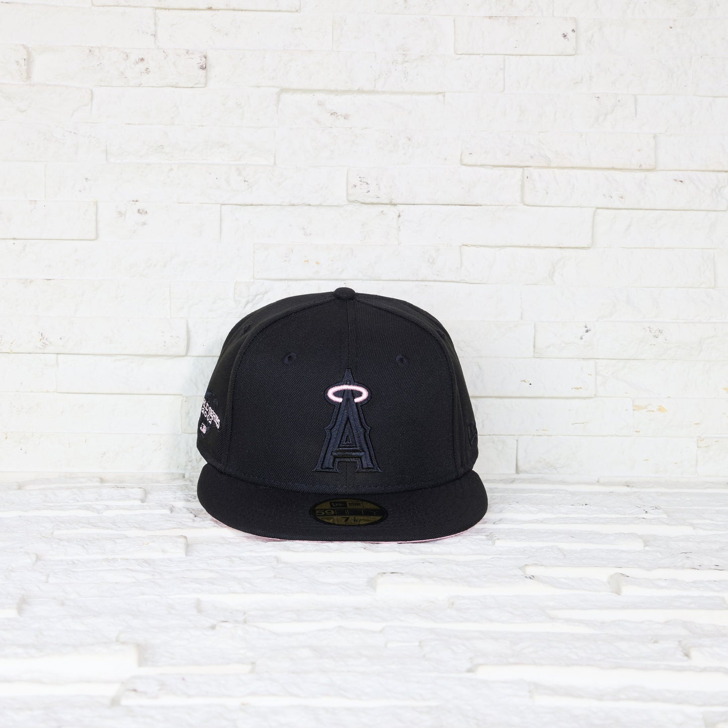 Anaheim Angels Negra y UV Rosado 59FIFTY Fitted