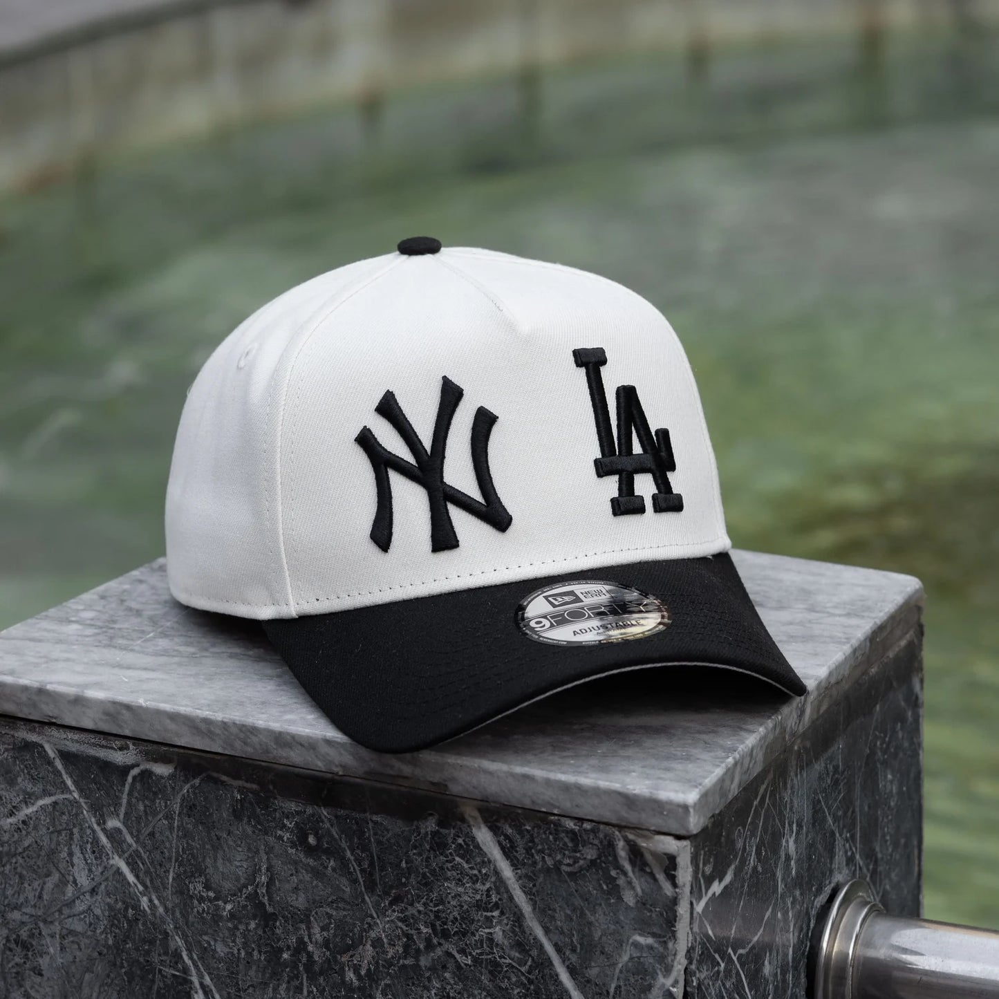 FAM Exclusive — New York Yankees vs Los Angeles Dodgers Two Tone 9FORTY A-Frame Snapback