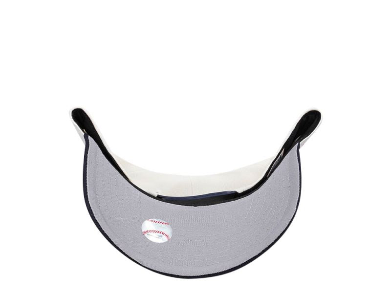 New York Yankees Crema y Viscera Azul Marino 9FORTY A-Frame Snapback