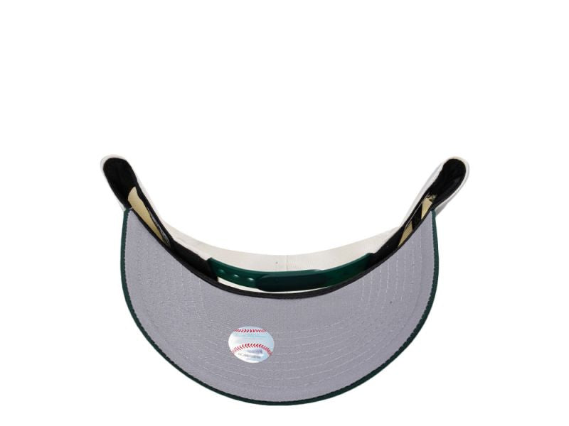 Oakland Athletic's Crema y Viscera Verde 9FORTY A-Frame Snapback