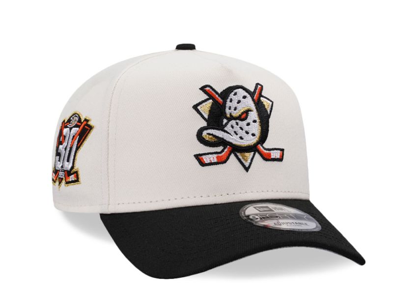 Anaheim Ducks Crema y Viscera Negra 9FORTY A-Frame Snapback