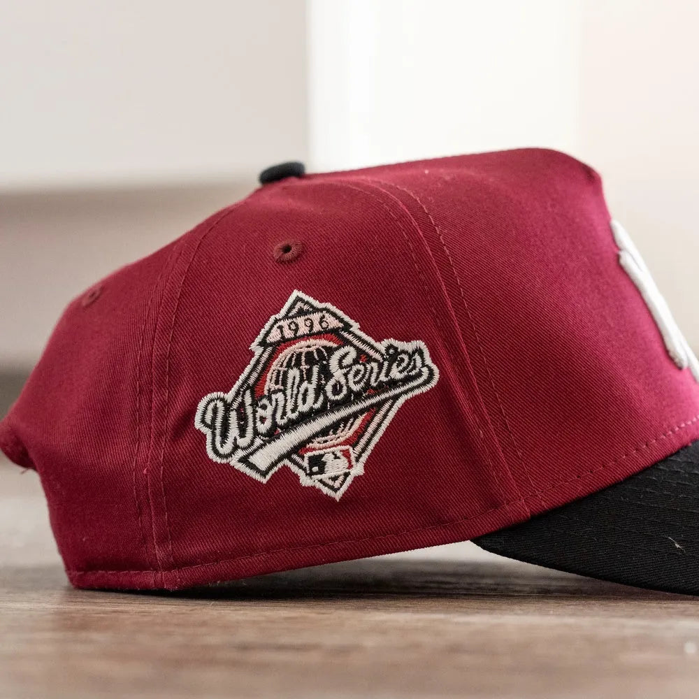 FAM Exclusive — New York Yankees Corinta y Víscera Negra 9FORTY A-Frame Snapback
