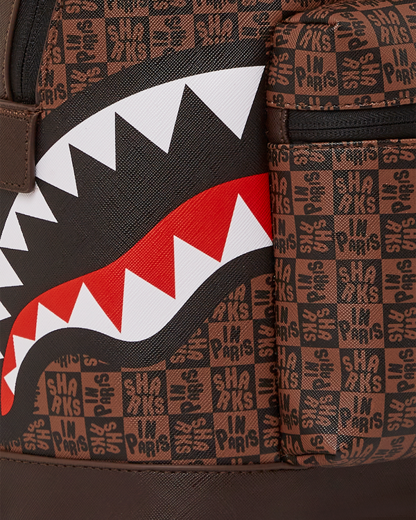 Mochila Shark in Paris