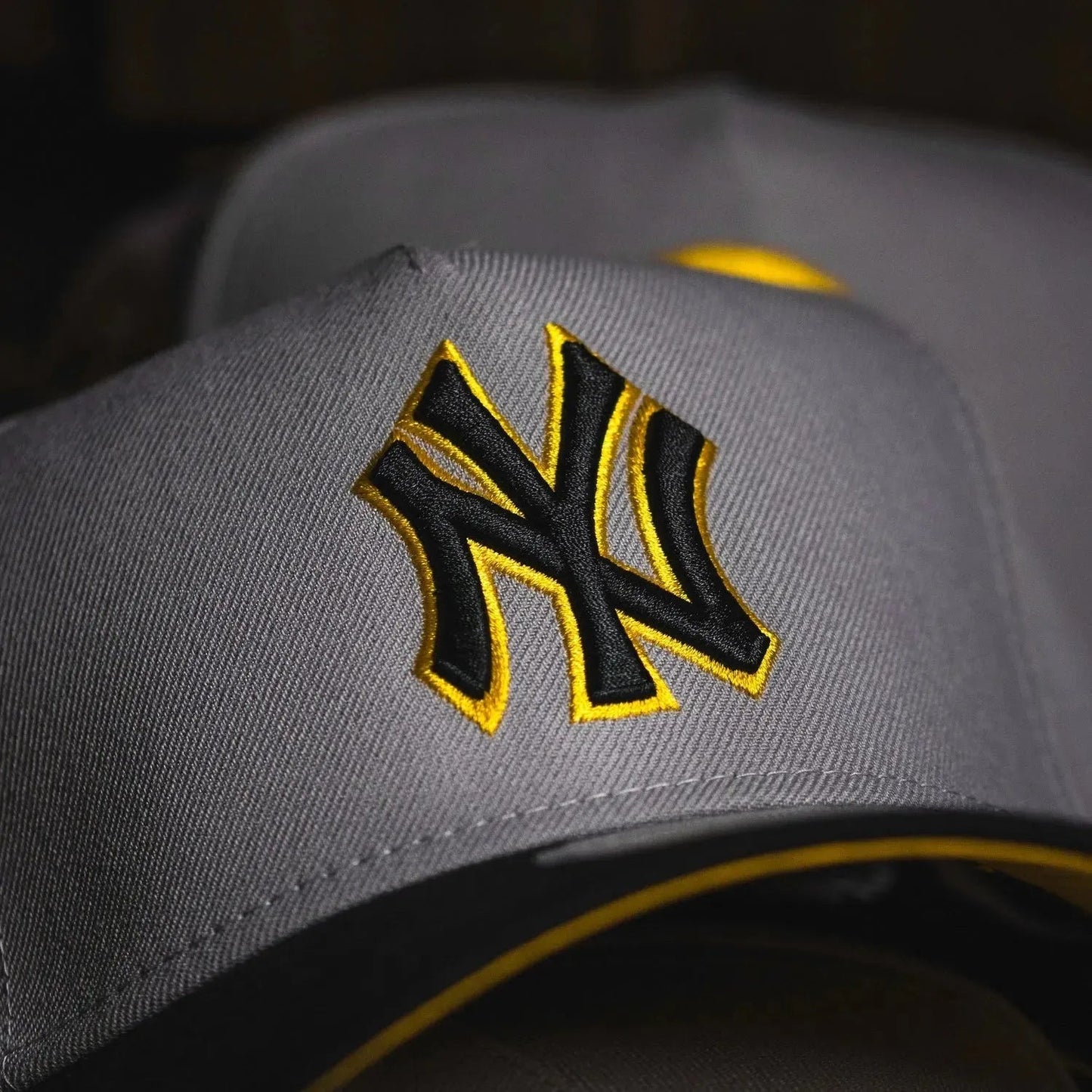 FAM Exclusive — New York Yankees World Series 2009 Two Tone 9FORTY A-Frame Snapback
