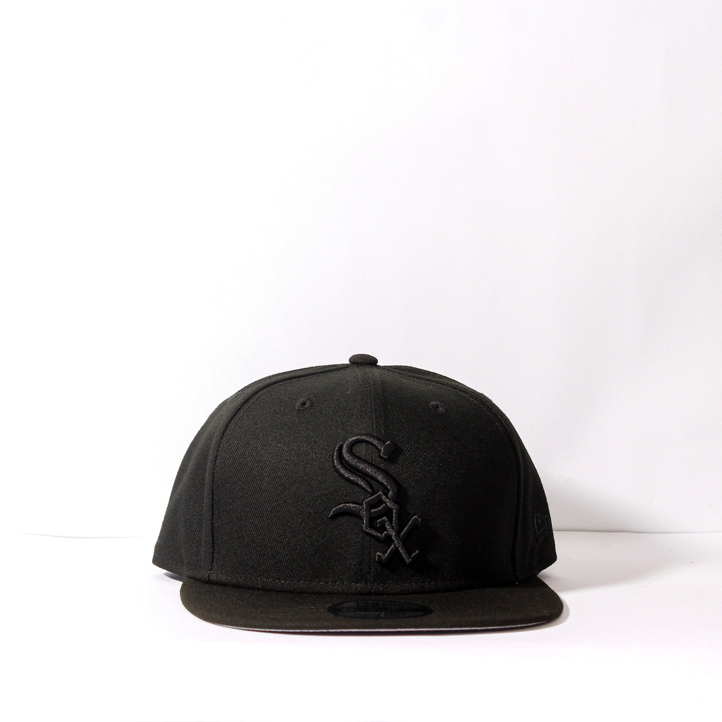 Chicago White Sox Black and Black 9FIFTY Snapback