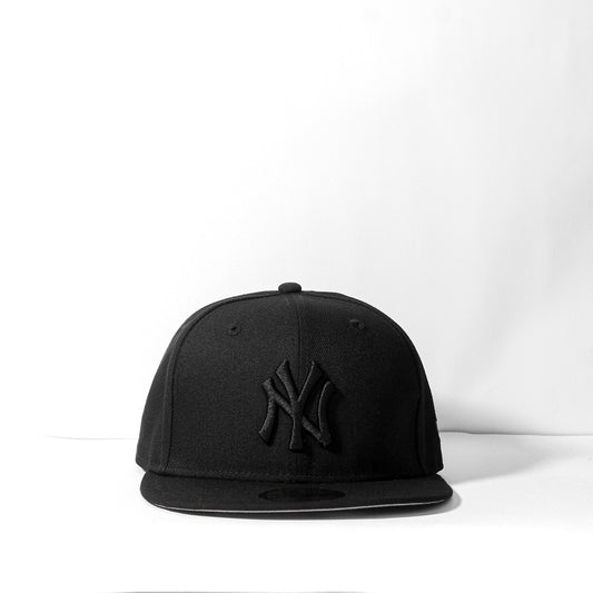 New York Yankees Black and Black 59FIFTY Fitted