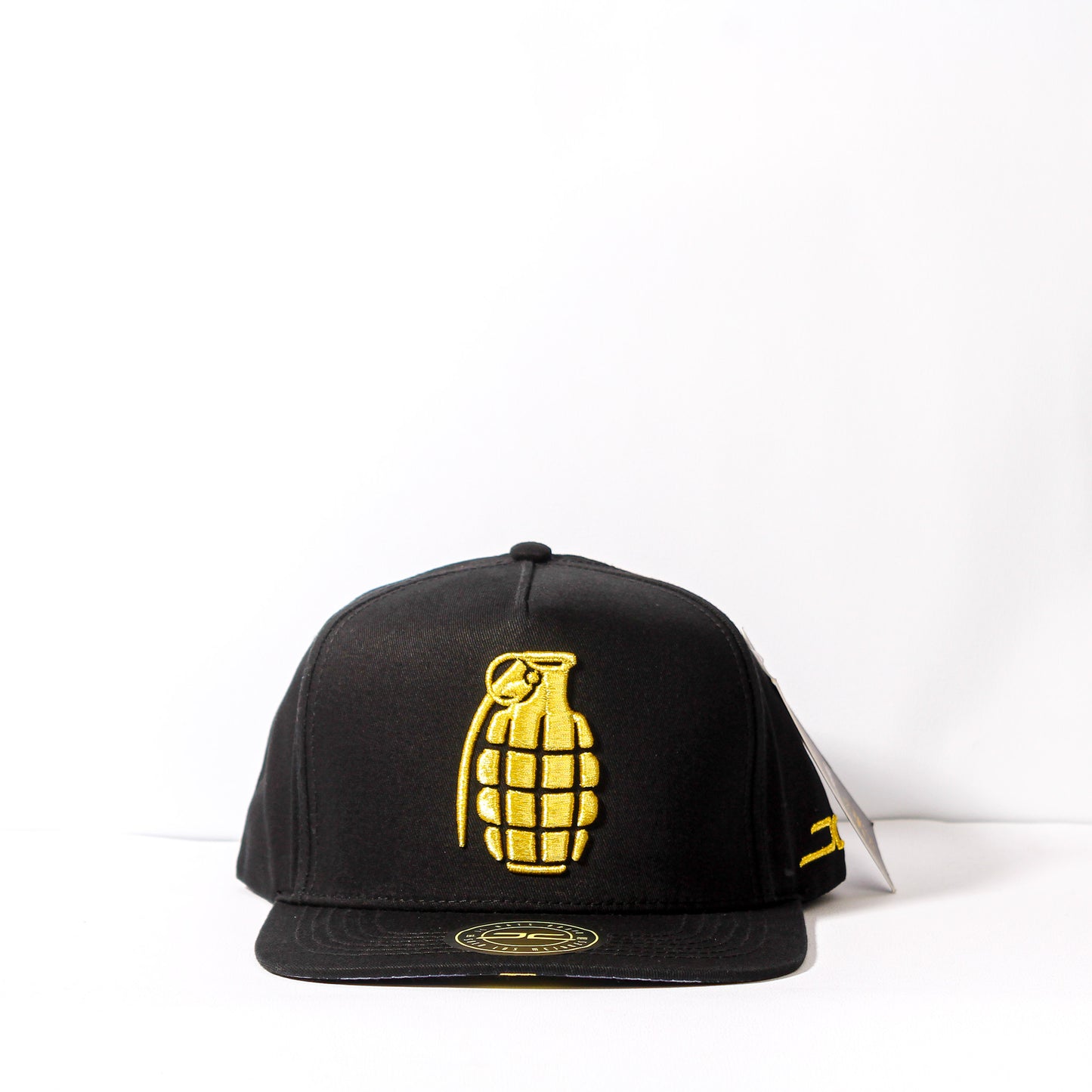 Granada Black/Gold