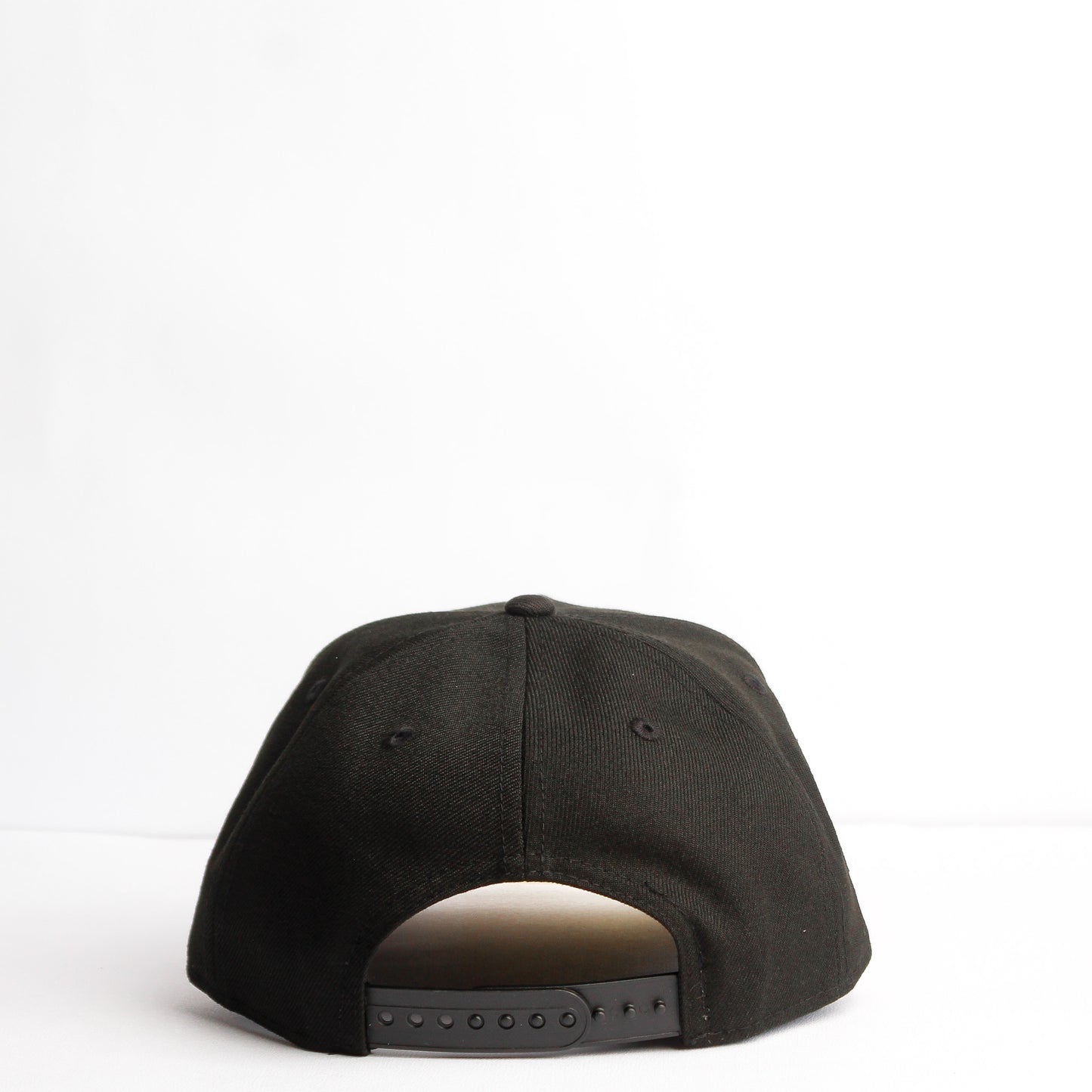 EXCLUSIVA —  San Diego Padres Negra 9FORTY Snapback