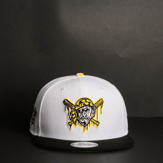 EXCLUSIVA — Pittsburgh Pirates Blanca y Viscera Negra 9FIFTY Snapback