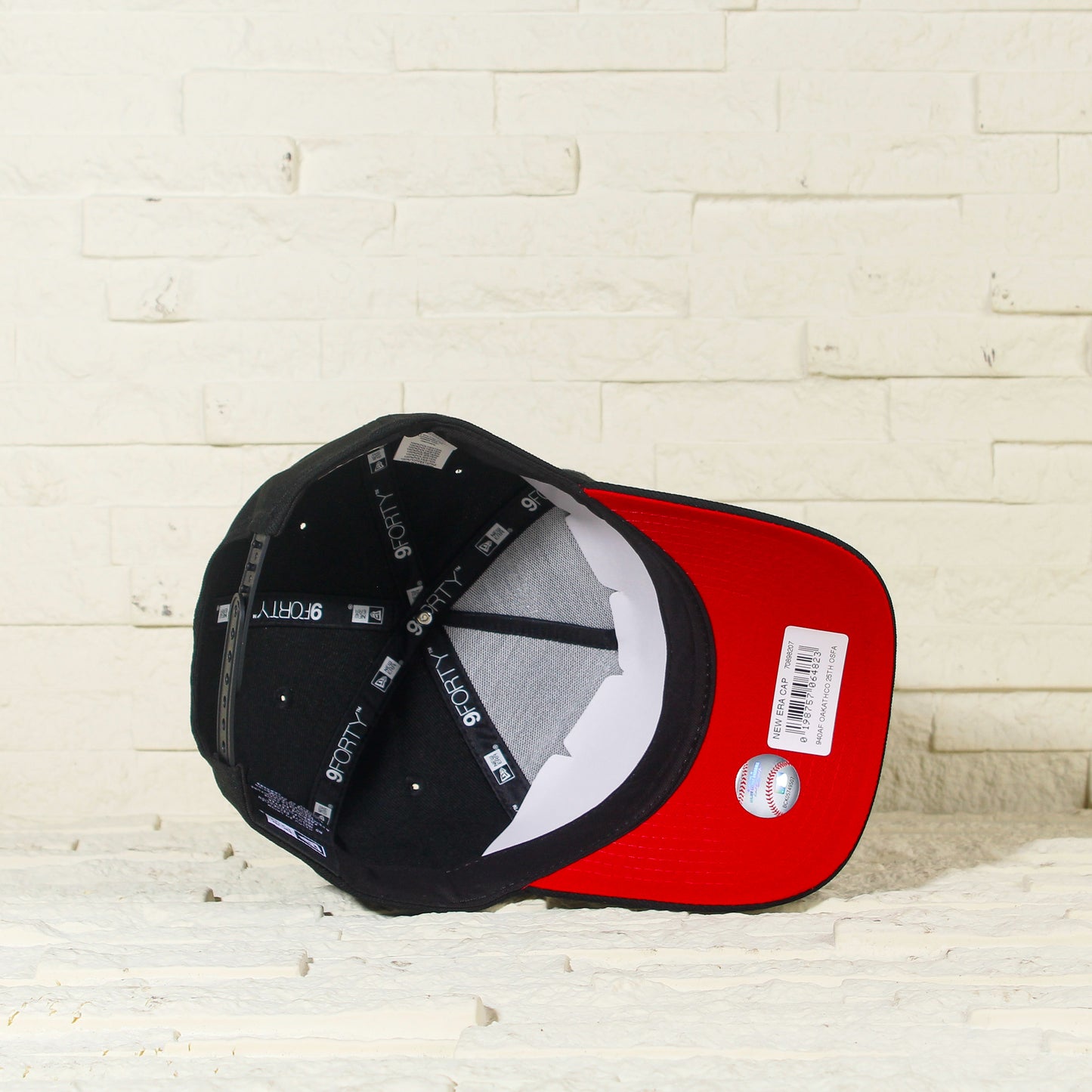 Oakland Athletic's Negra y Roja 9FORTY A-Frame Snapback