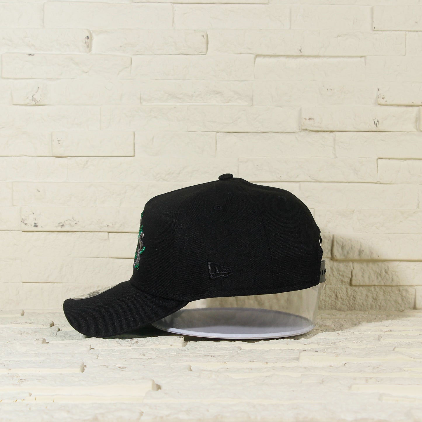 Oakland Athletic's Negra 'Liquid Titanium' 9FORTY A-Frame Snapback