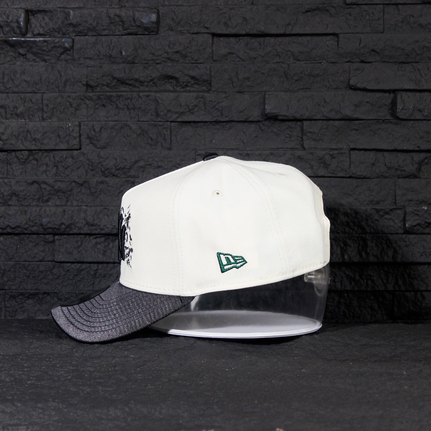 New York Yankees Crema y Viscera Negra de Satin 9FORTY A-Frame Snapback