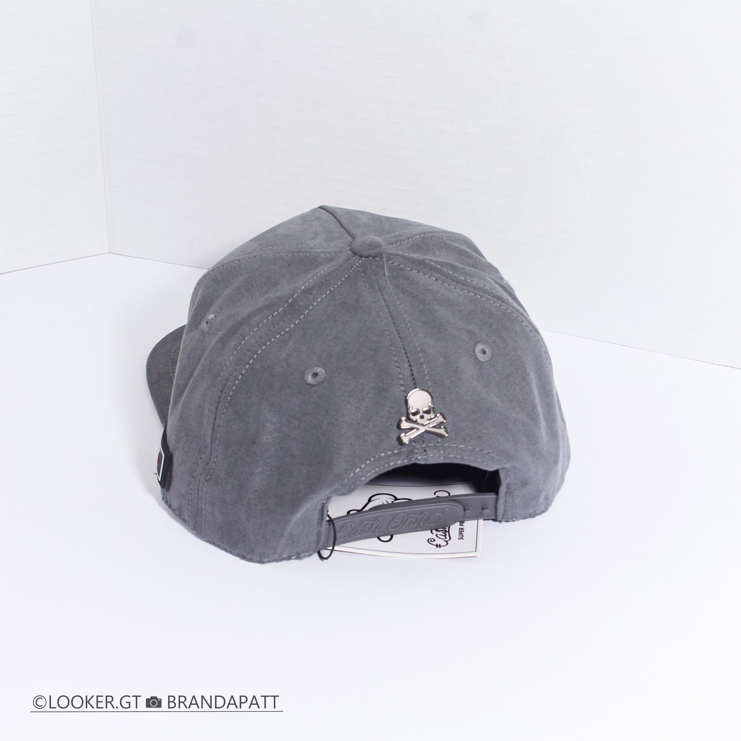 Skull — Gris
