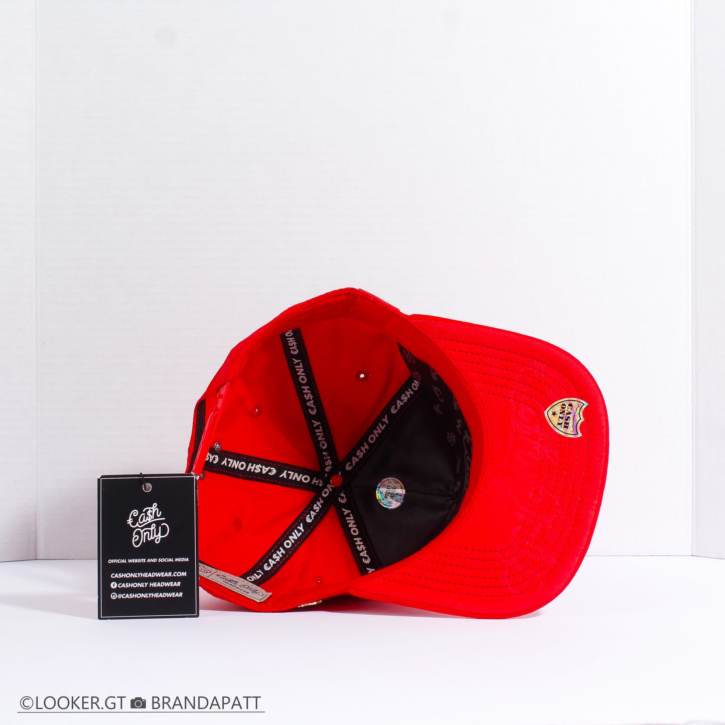 Rich The World Is Mine — Rojo