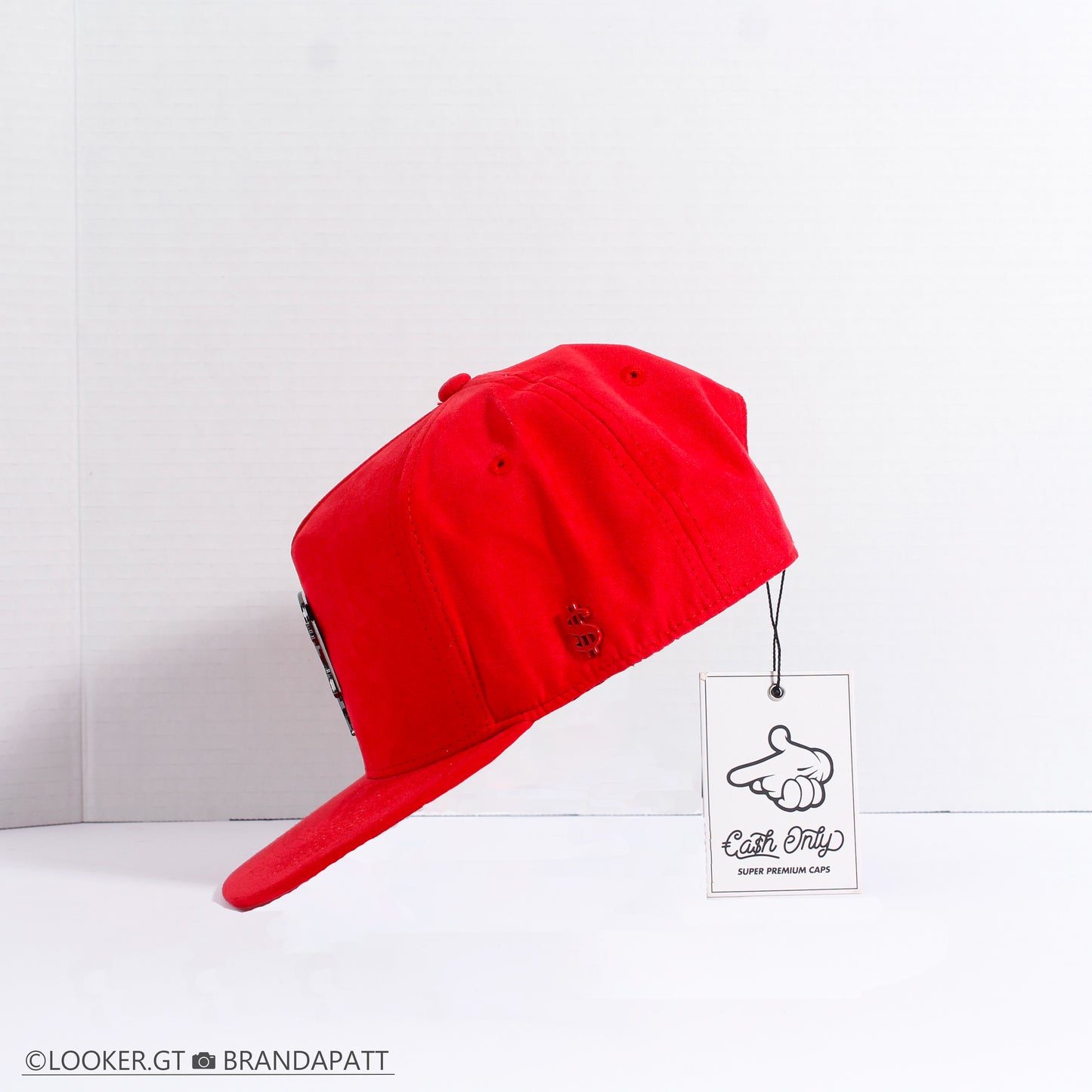 Rich The World Is Mine — Rojo