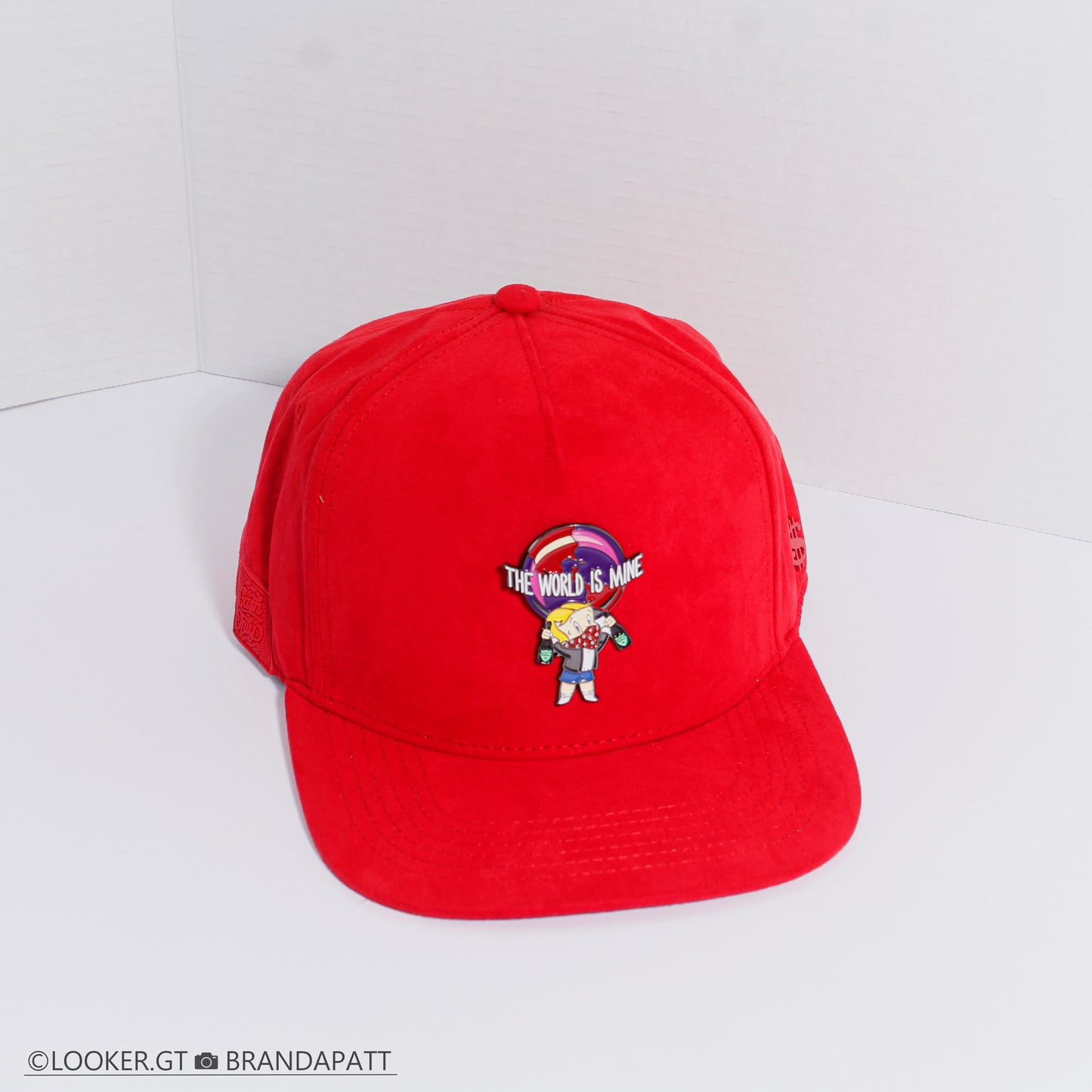 Rich The World Is Mine — Rojo