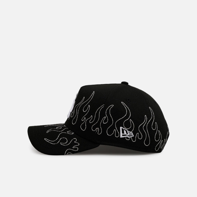 Los Angeles Dodgers Outline Flames 9FORTY A-Frame Snapback
