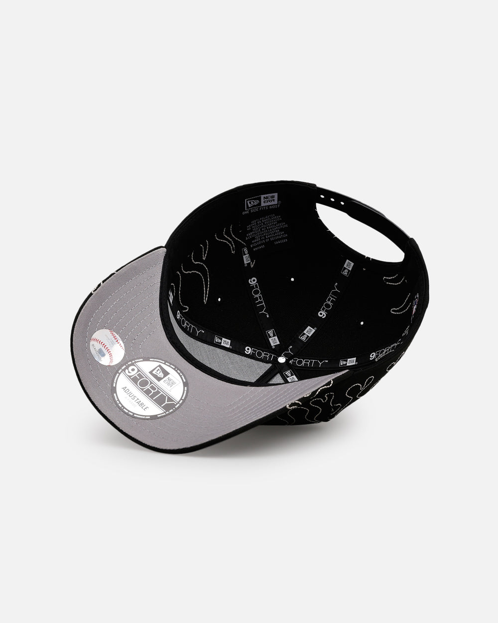 New York Yankees Outline Flames 9FORTY A-Frame Snapback