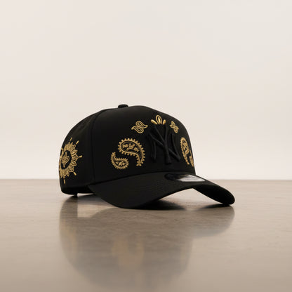 New York Yankees Rear Arch Black Edition 9FORTY A-Frame Snapback
