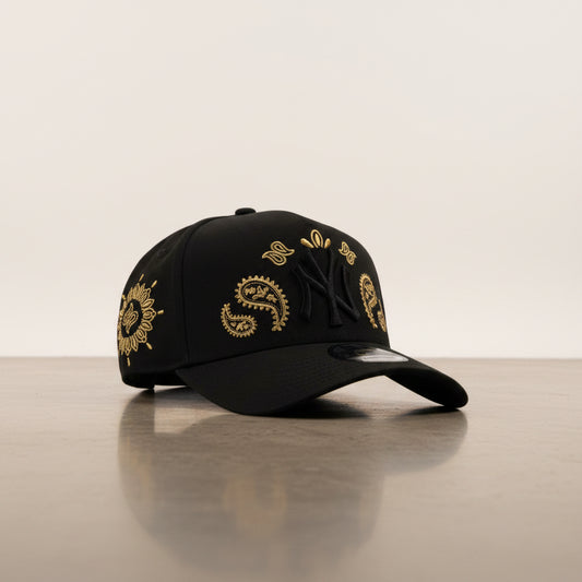 New York Yankees Rear Arch Black Edition 9FORTY A-Frame Snapback