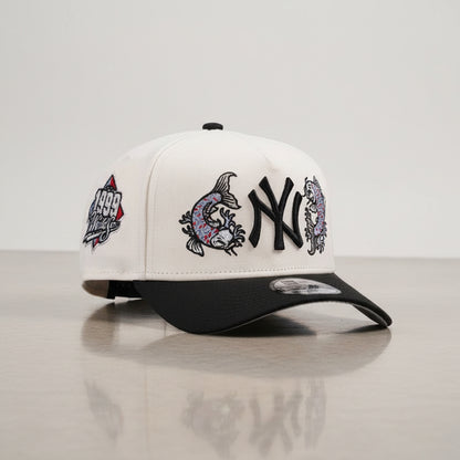 New York Yankees World Series 1999 Chrome Two Tone Edition 9FORTY A-Frame Snapback