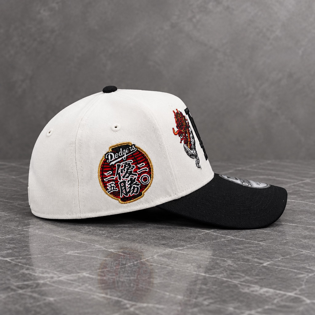 Los Angeles Dodgers Dragon Chrome Two Tone Edition 9FORTY A-Frame Snapback