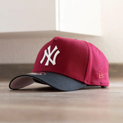 FAM Exclusive — New York Yankees Corinta y Víscera Negra 9FORTY A-Frame Snapback