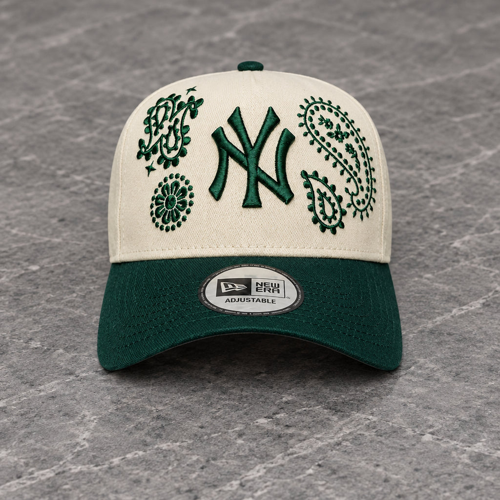 New York Yankees Paisley 9FORTY E-Frame Strapback