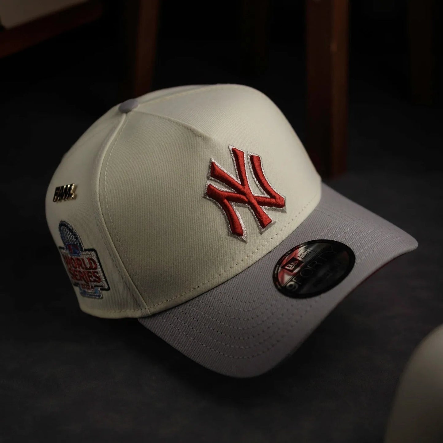 FAM Exclusive — New York Yankees WS24 Two Tone Chrome White 9FORTY A-Frame Snapback