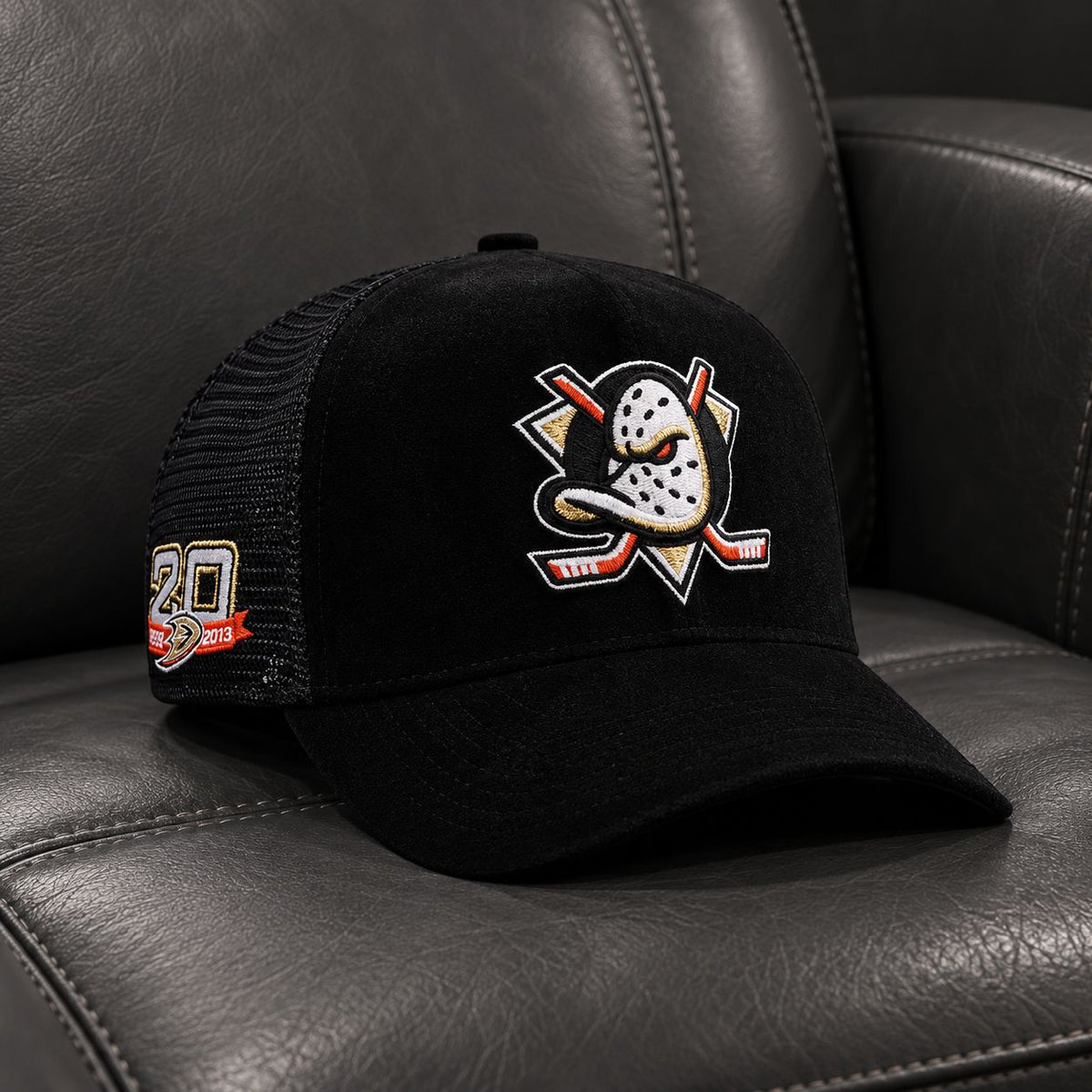 Anaheim Ducks 20th Anniversary Velvet Trucker Edition 9FORTY A-Frame Snapback