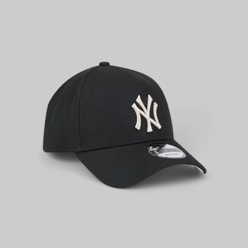 New York Yankees Black Stone 9FORTY A-Frame Snapback