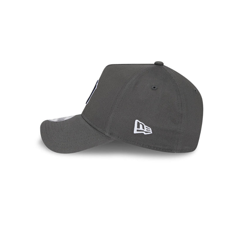 New York Yankees Dusty Charcoal 9FORTY A-Frame Snapback