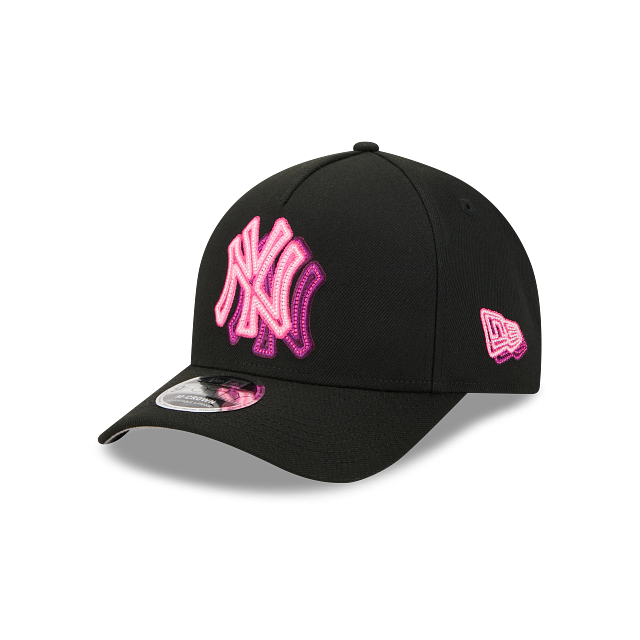 New York Yankees Neon 9FORTY M-Crown A-Frame Snapback