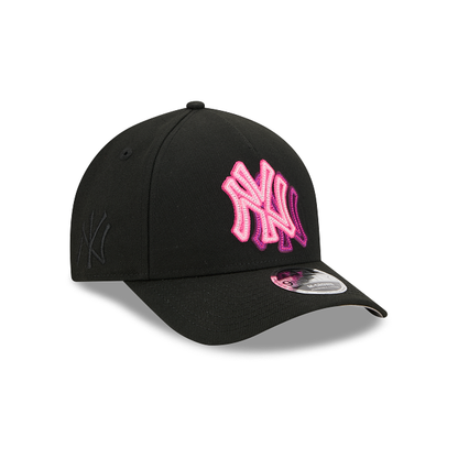 New York Yankees Neon 9FORTY M-Crown A-Frame Snapback