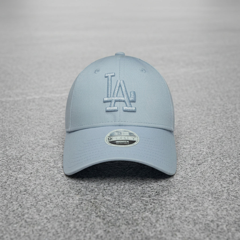 Los Angeles Dodgers Women Metallic Logo 9FORTY Strapback