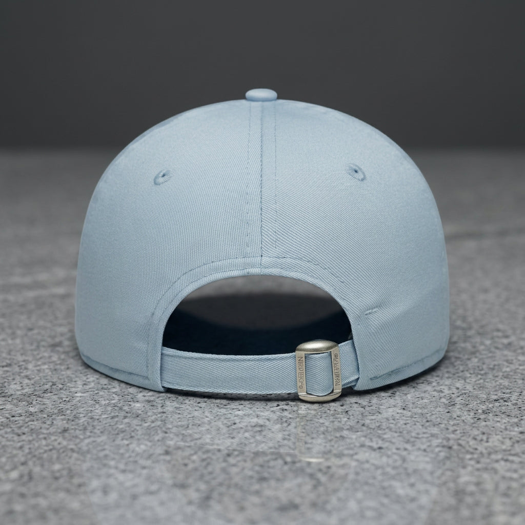 Los Angeles Dodgers Women Metallic Logo 9FORTY Strapback