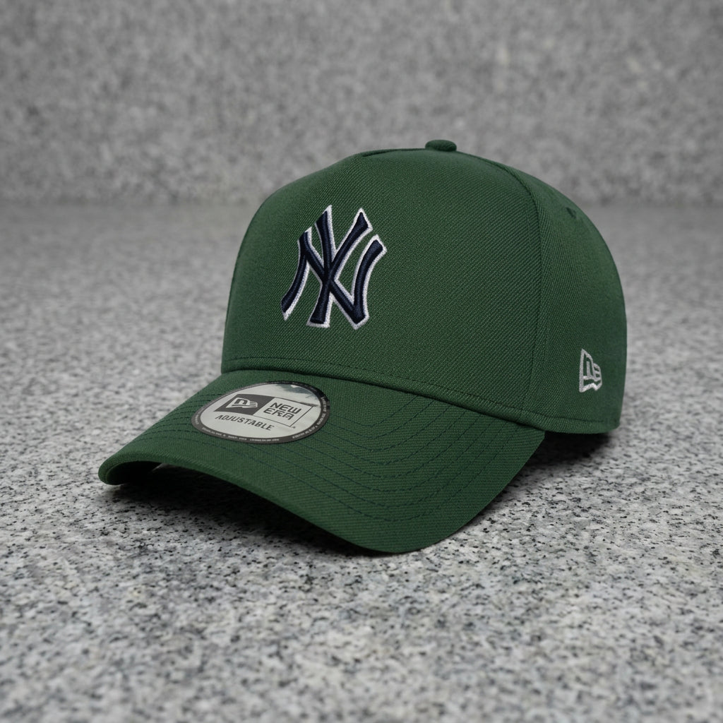 New York Yankees Outline Script 9FORTY E-Frame Snapback