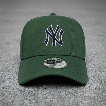 New York Yankees Outline Script 9FORTY E-Frame Snapback