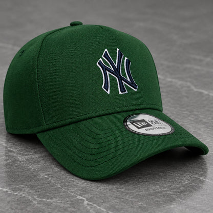 New York Yankees Outline Script 9FORTY E-Frame Snapback