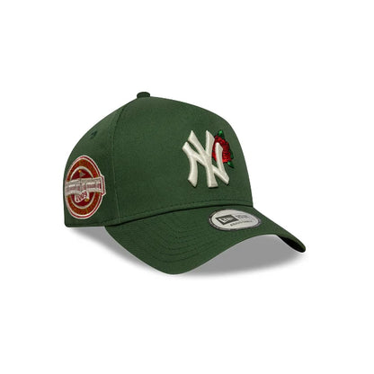 New York Yankees Cooperstown Floral 9FORTY E-Frame Snapback
