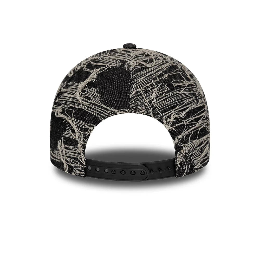 New York Yankees Distressed Denim 9FORTY E-Frame Snapback