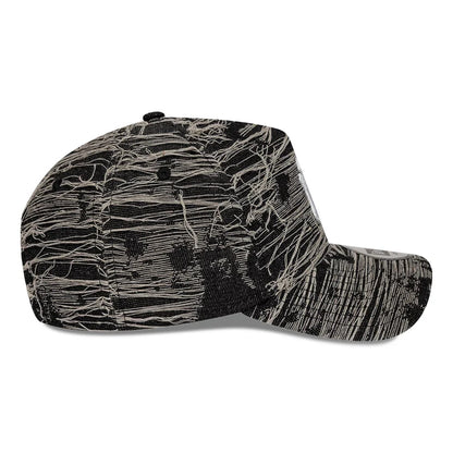New York Yankees Distressed Denim 9FORTY E-Frame Snapback