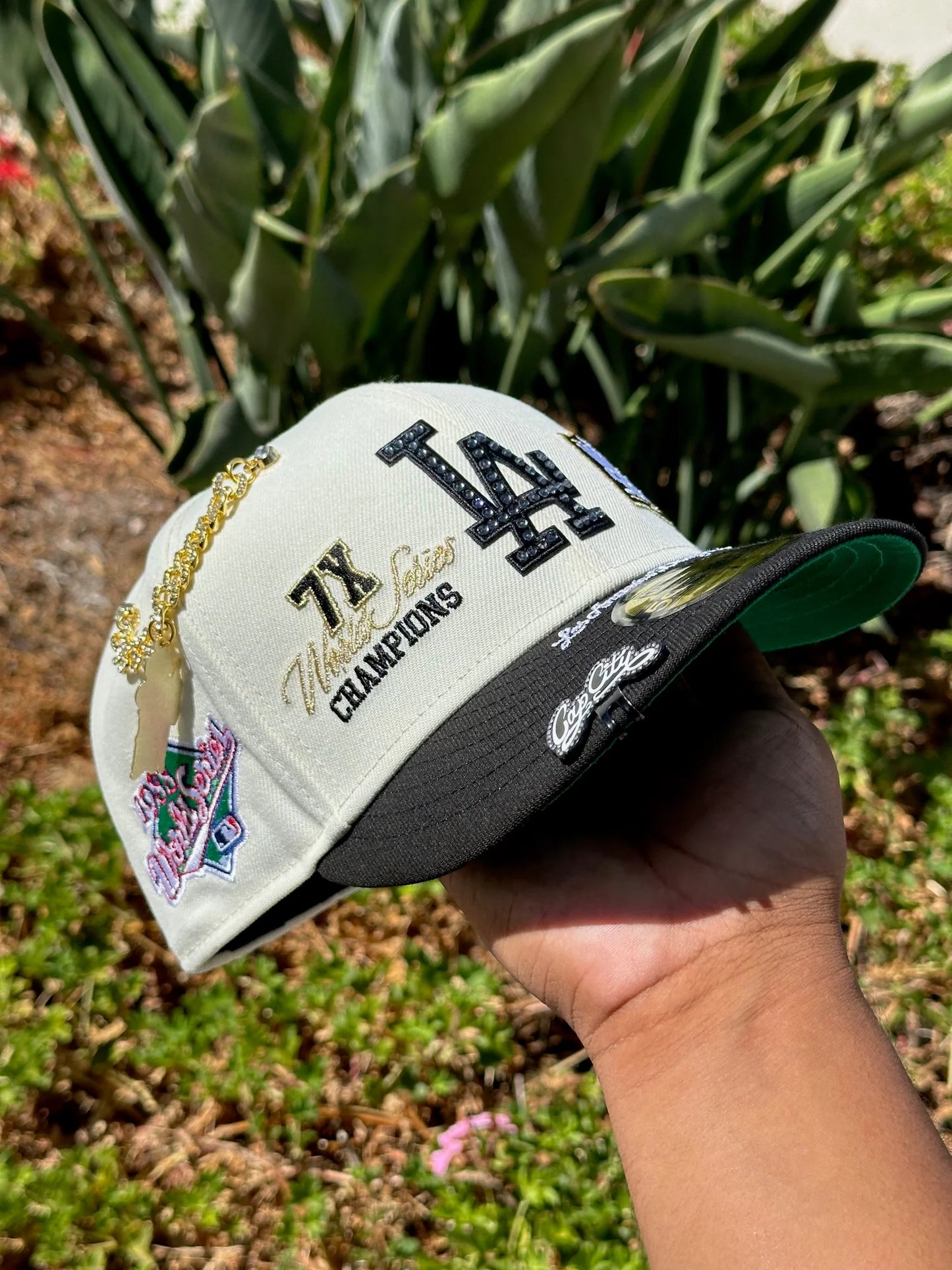 Exclusive — Los Angeles Dodgers Embroidery Patches 59FIFTY Fitted