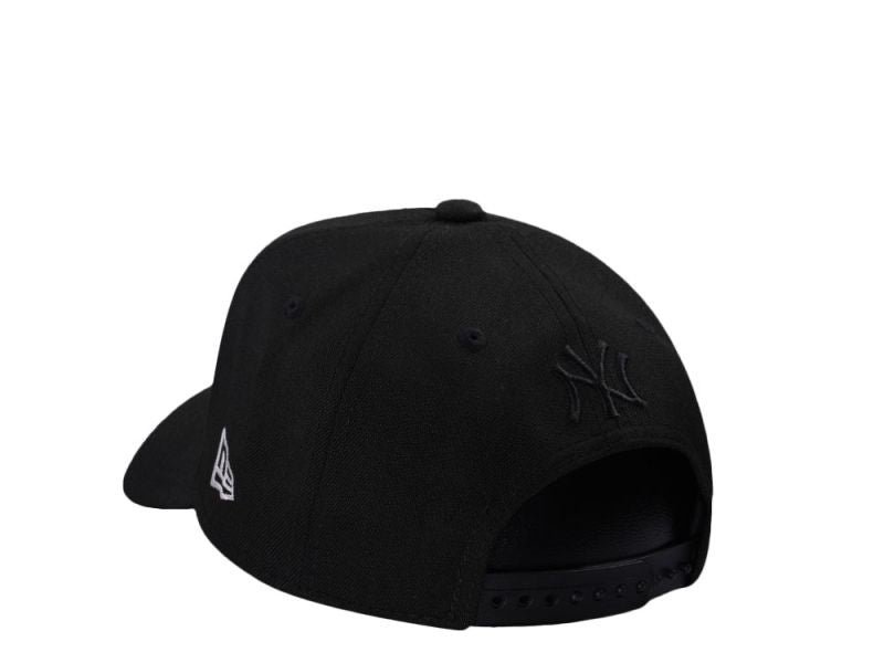 New York Yankees Negra con Cadena de Oro 9FORTY A-Frame Snapback
