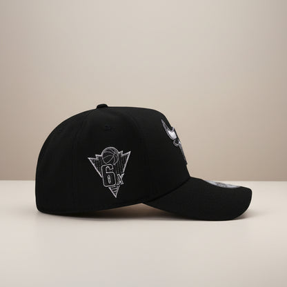 Chicago Bulls 6x Champs Blackout Metallic Edition 9FORTY A-Frame Snapback