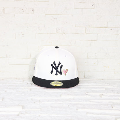 Exclusive — New York Yankees Beige y Viscera Negra con Corazon 59FIFTY Fitted