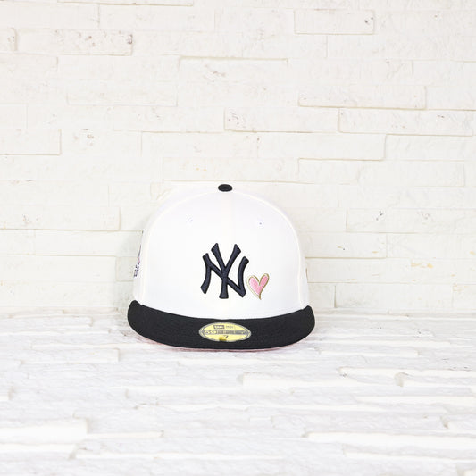 Exclusive — New York Yankees Beige y Viscera Negra con Corazon 59FIFTY Fitted