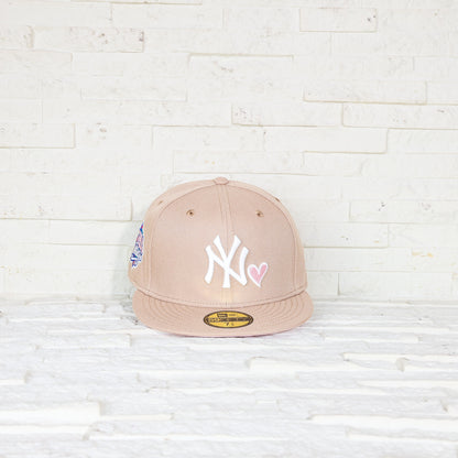 Exclusive — New York Yankees Light Khaki con Corazon 59FIFTY Fitted