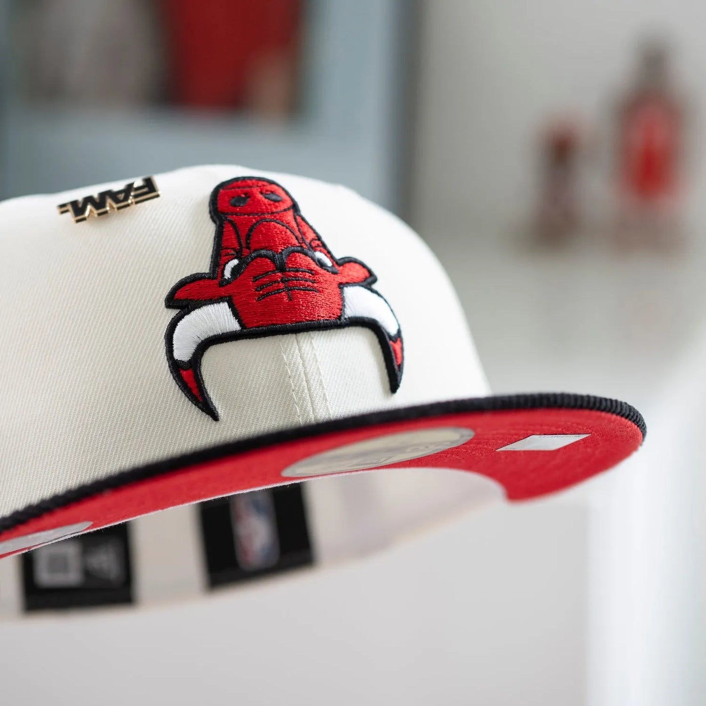 FAM Exclusive — Chicago Bulls Crema y Viscera Negra de Corduroy 59FIFTY Fitted