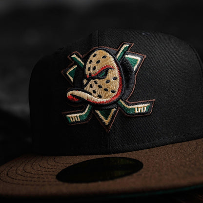 FAM Exclusive — Anaheim Ducks NHL Black / Emerald Green UV 59FIFTY Fitted